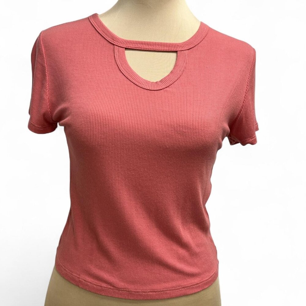 Timing Pink Ribbed Chest Cutout Top (L)